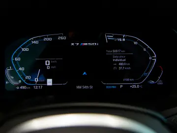 BMW X7 M50i V8 xDrive Steptronic