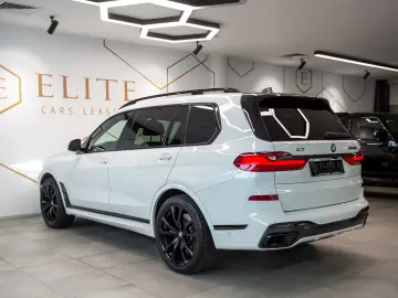 BMW X7 M50i V8 xDrive Steptronic