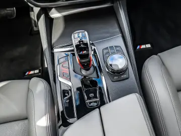 M5 Limousine Competition M Drivers P. LC Prof. L