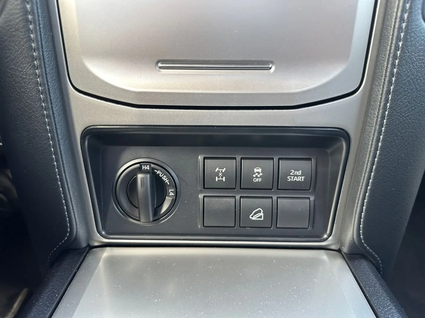 Land Cruiser 2.8 D-4D Automatik Executive *AHK*