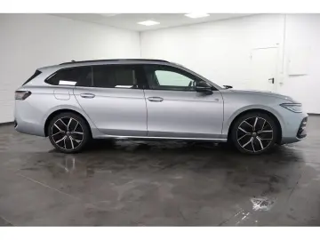 Passat Variant 2.0 TDI R-Line DSG,Matrix,AHK,HUD