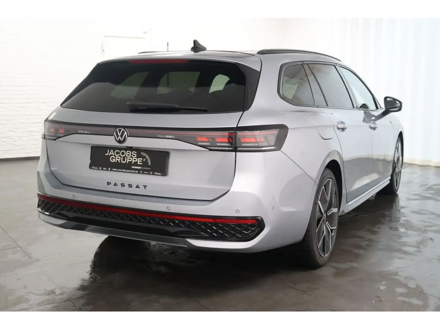 Passat Variant 2.0 TDI R-Line DSG,Matrix,AHK,HUD
