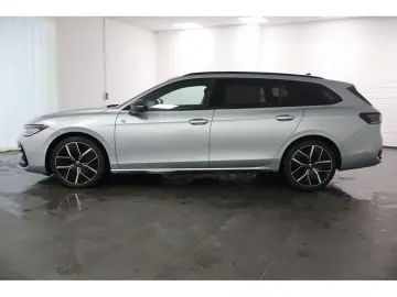 Passat Variant 2.0 TDI R-Line DSG,Matrix,AHK,HUD