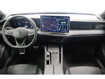 Passat Variant 2.0 TDI R-Line DSG,Matrix,AHK,HUD