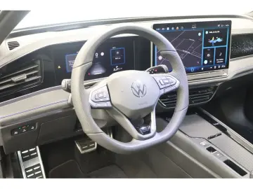 Passat Variant 2.0 TDI R-Line DSG,Matrix,AHK,HUD