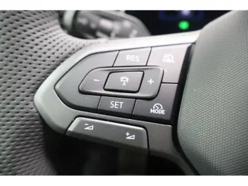 Passat Variant 2.0 TDI R-Line DSG,Matrix,AHK,HUD