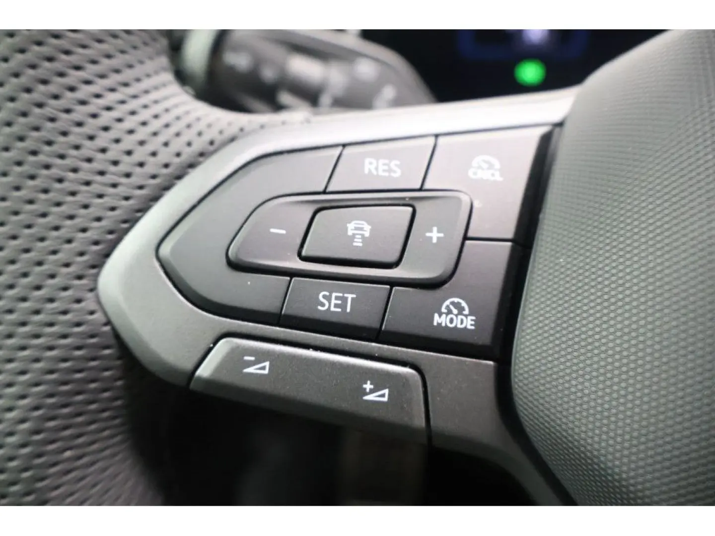 Passat Variant 2.0 TDI R-Line DSG,Matrix,AHK,HUD