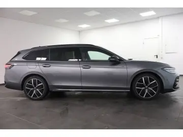 Passat Variant 2.0 TDI R-line DSG,Navi, Matrix,A