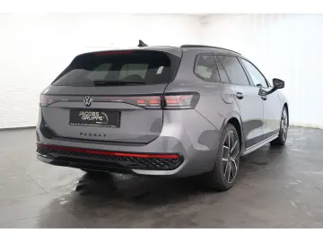 Passat Variant 2.0 TDI R-line DSG,Navi, Matrix,A
