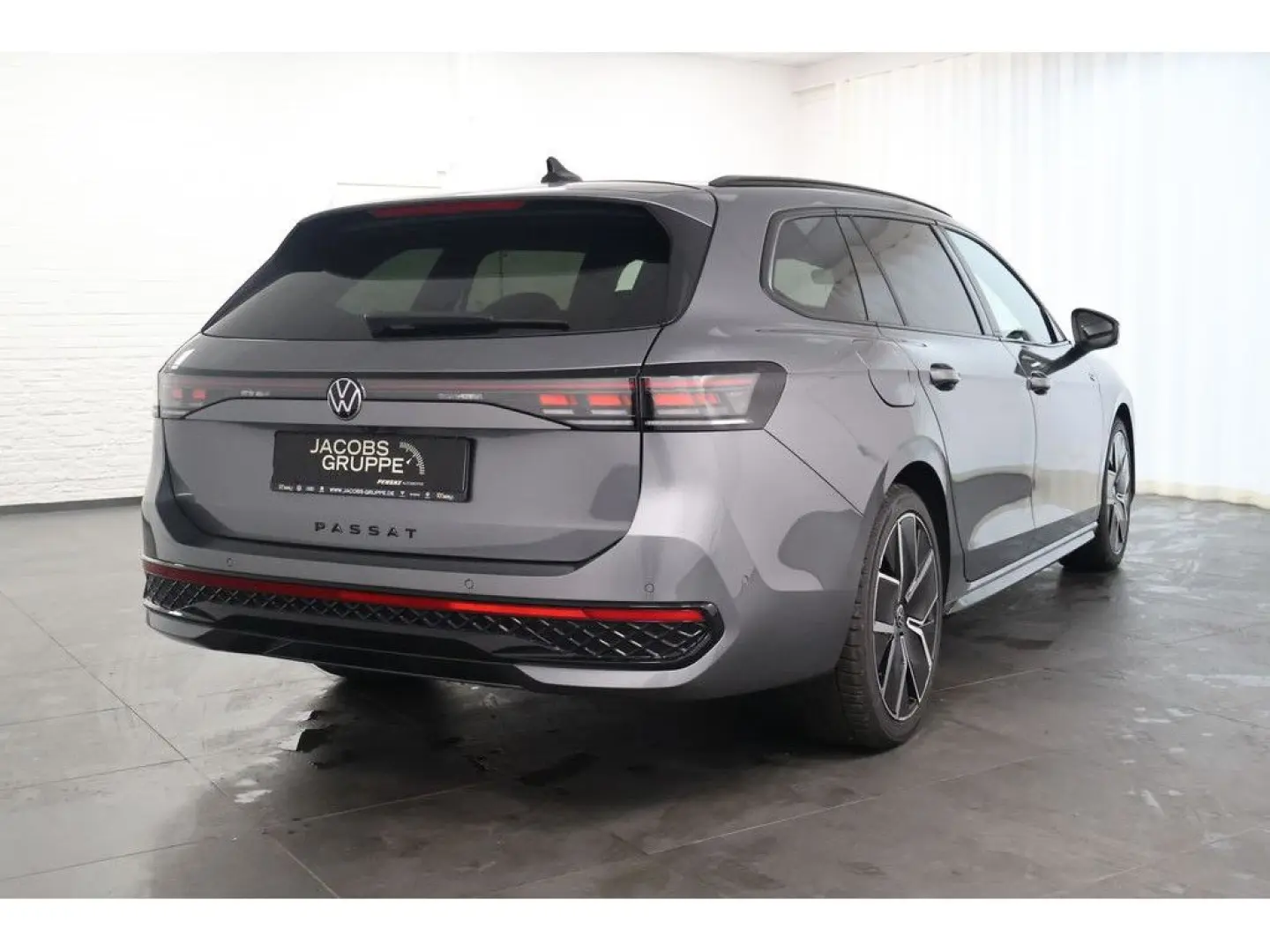 Passat Variant 2.0 TDI R-line DSG,Navi, Matrix,A