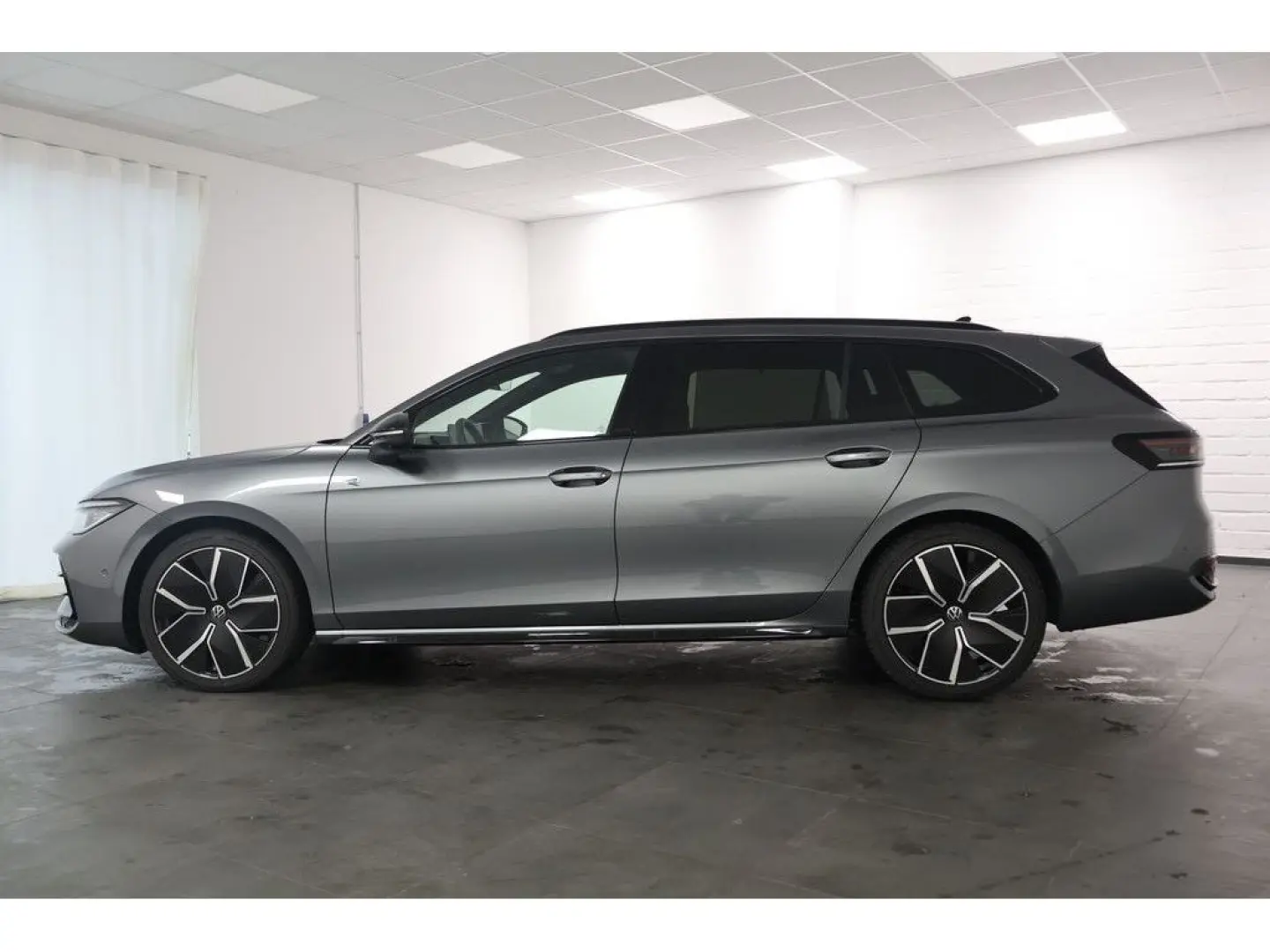 Passat Variant 2.0 TDI R-line DSG,Navi, Matrix,A