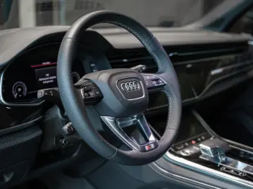 Q7 60 TFSI e quattro S line