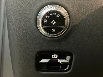 GLC 200 4M AMG AHK Pano 19 Zoll WinterP LED RüCa
