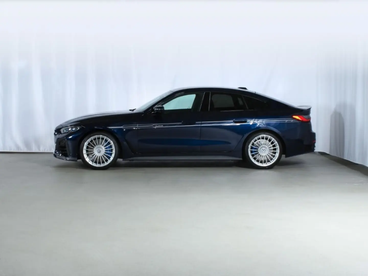 B4 Gran Coupe Allrad 301 km/h Harman Laserlicht