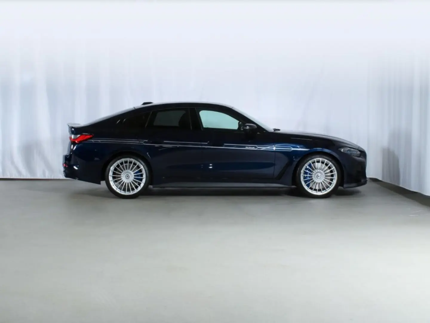 B4 Gran Coupe Allrad 301 km/h Harman Laserlicht