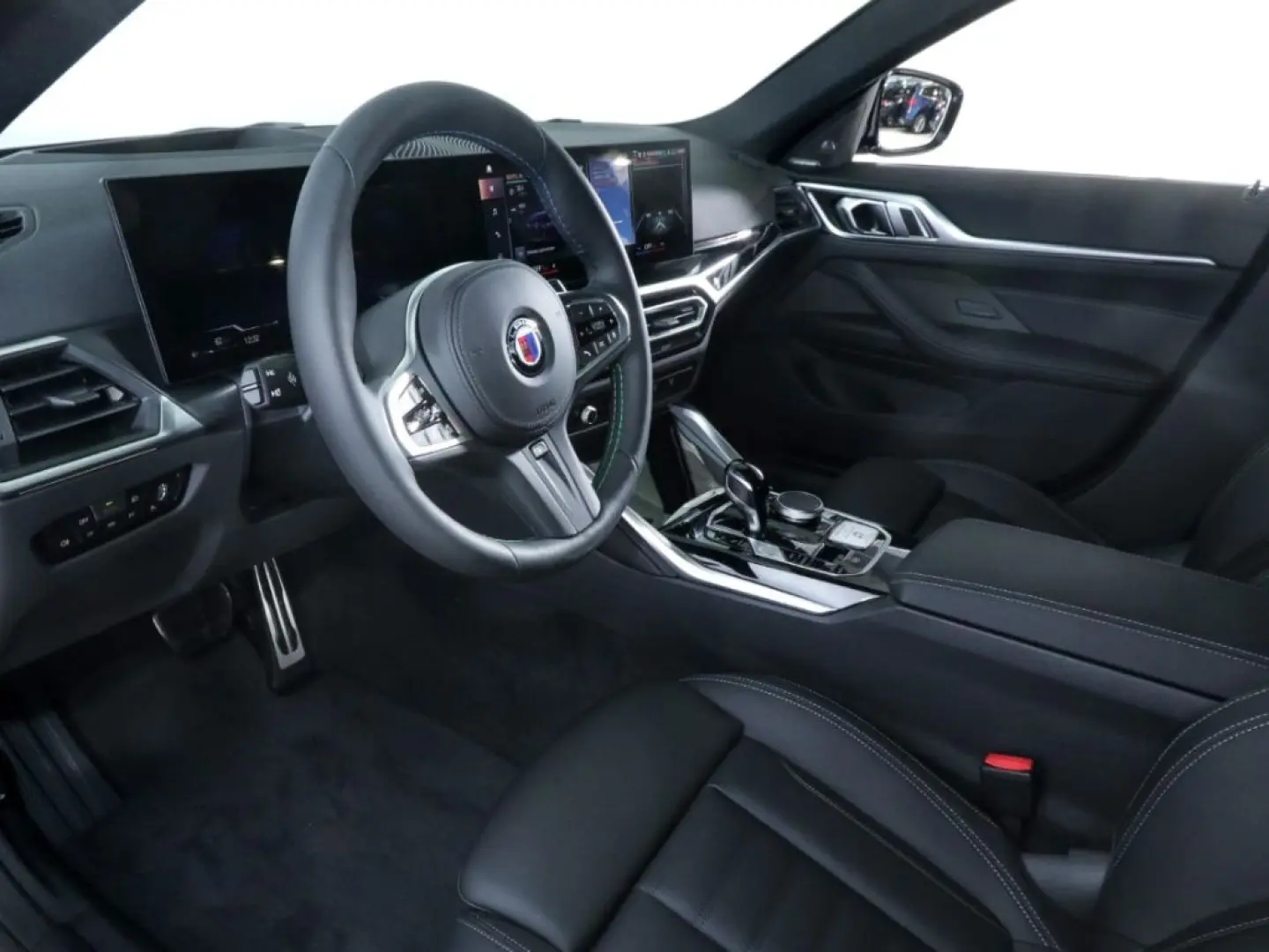 B4 Gran Coupe Allrad 301 km/h Harman Laserlicht