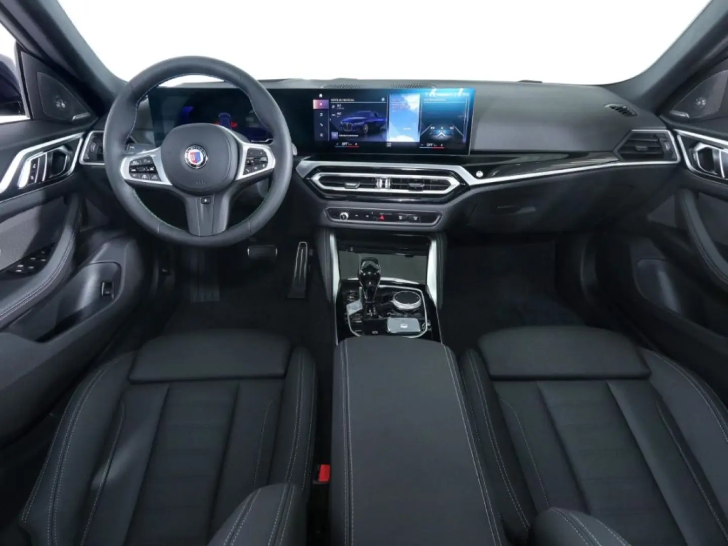 B4 Gran Coupe Allrad 301 km/h Harman Laserlicht