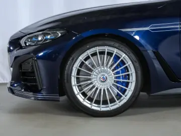 B4 Gran Coupe Allrad 301 km/h Harman Laserlicht
