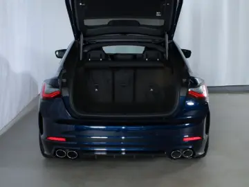 B4 Gran Coupe Allrad 301 km/h Harman Laserlicht