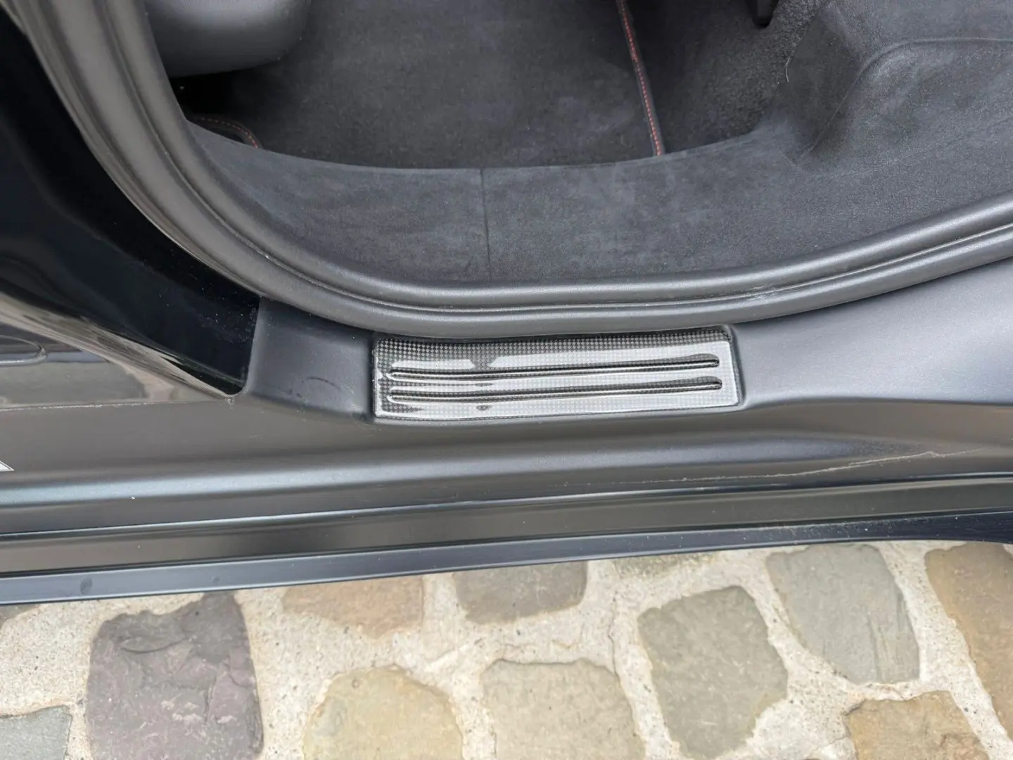 Purosangue V12 DCT 4WD ATELIER