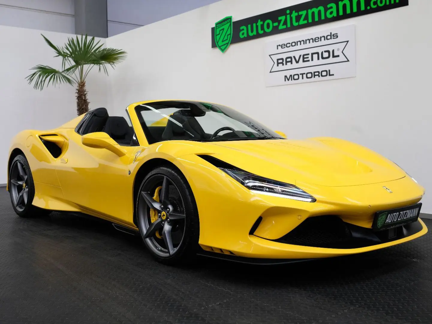 F8 Spider/CARBON/LIFT/PASS.DISPL/RACINGSEATS/JBL