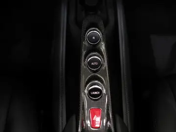 F8 Spider/CARBON/LIFT/PASS.DISPL/RACINGSEATS/JBL
