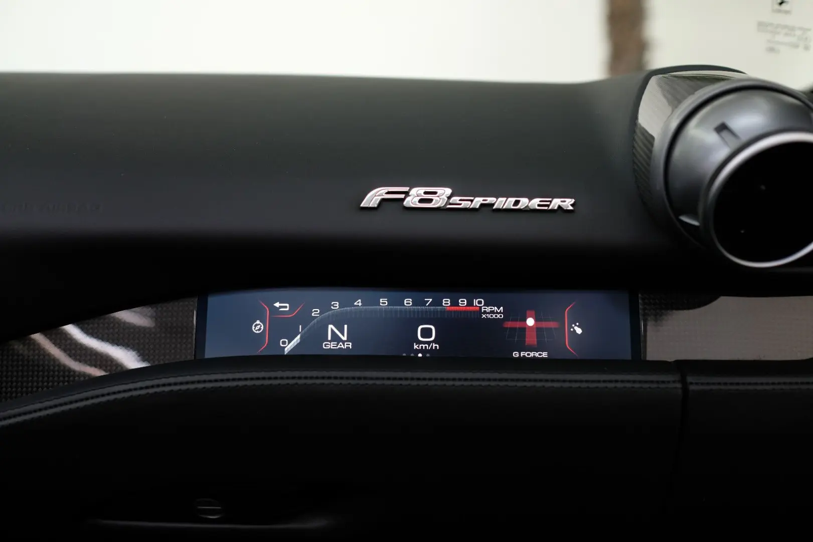 F8 Spider/CARBON/LIFT/PASS.DISPL/RACINGSEATS/JBL