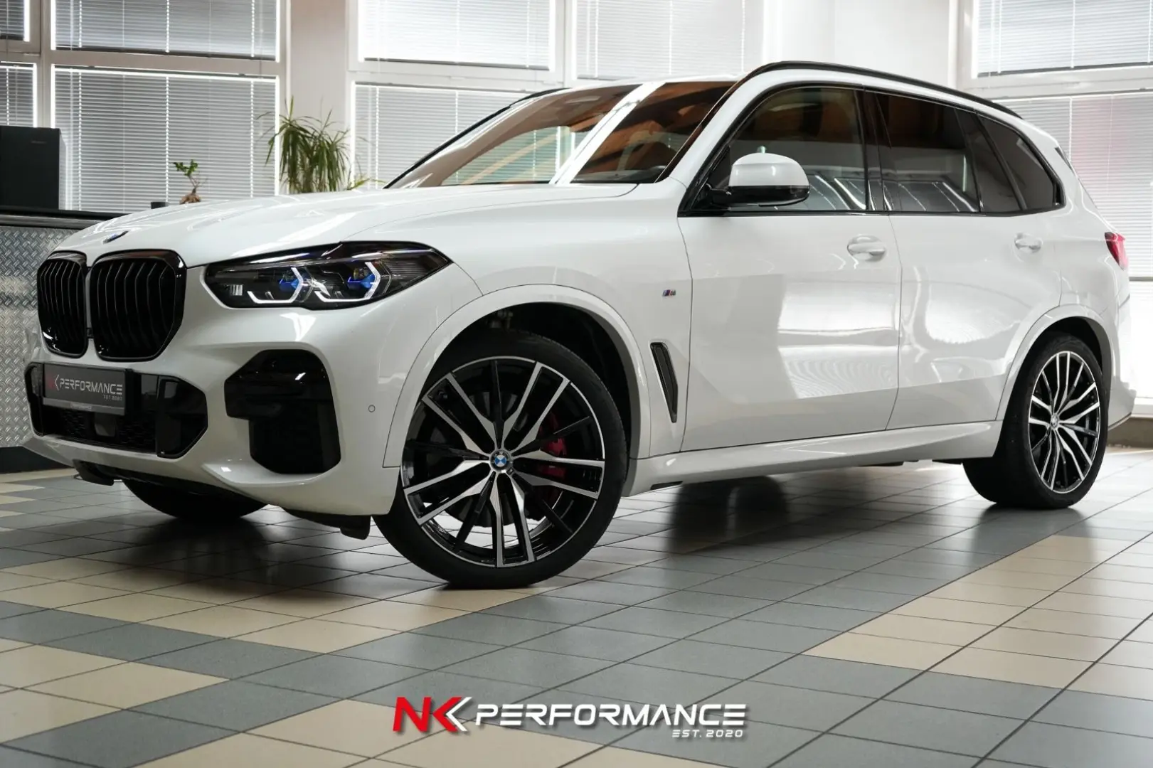 X5 xDrive 40 d M Sport / B&W / TV / PANO / AHK