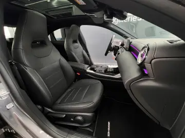 CLA 35 AMG 4M Coupé MBEAM HUD 360°AMB BURMS PANO
