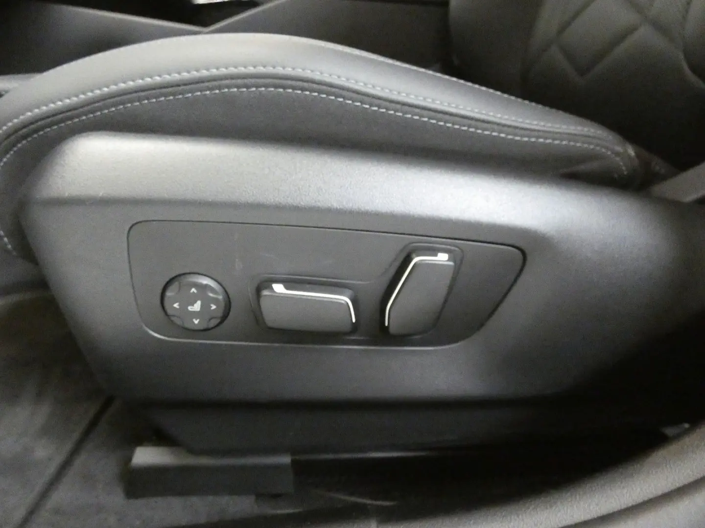 520d xDrive M Sportpaket*HUD*Leder*LM 21Zoll