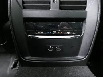 320i M Sport ADAPTLED/GLASDACH/360°/HIFI/HUD