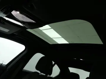 320i M Sport ADAPTLED/GLASDACH/360°/HIFI/HUD