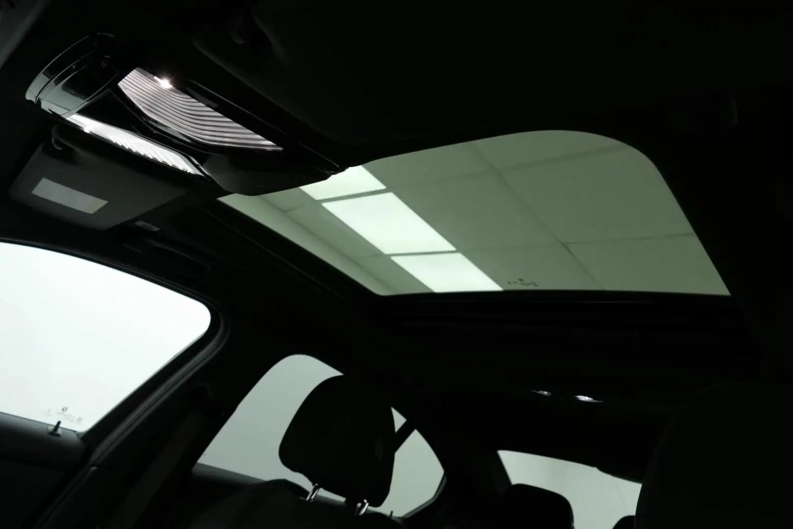 320i M Sport ADAPTLED/GLASDACH/360°/HIFI/HUD