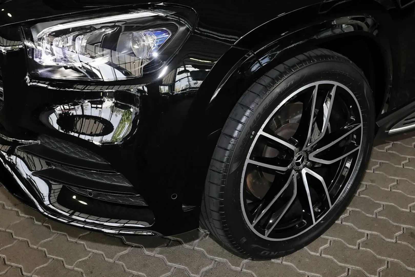 GLS 400 d 4M AMG Night+360°+Pano+AHK+HUD+23