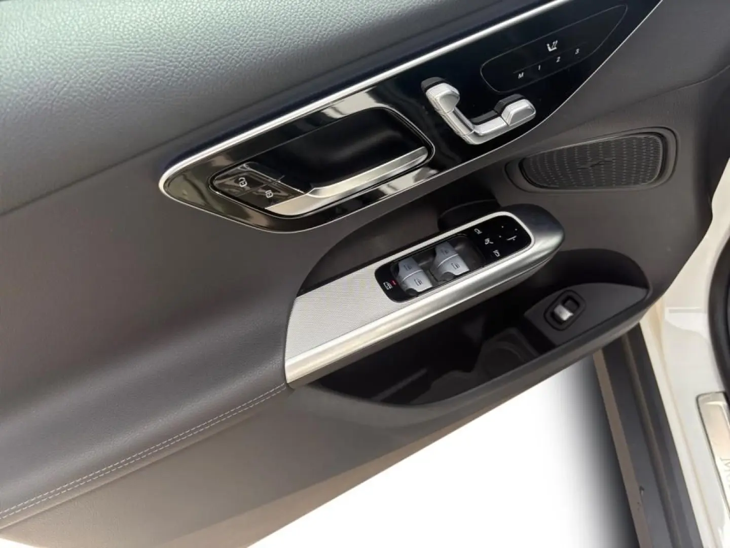 GLC 300 de 4M DIGITAL LIGHT*360Grad Kamera*HUD