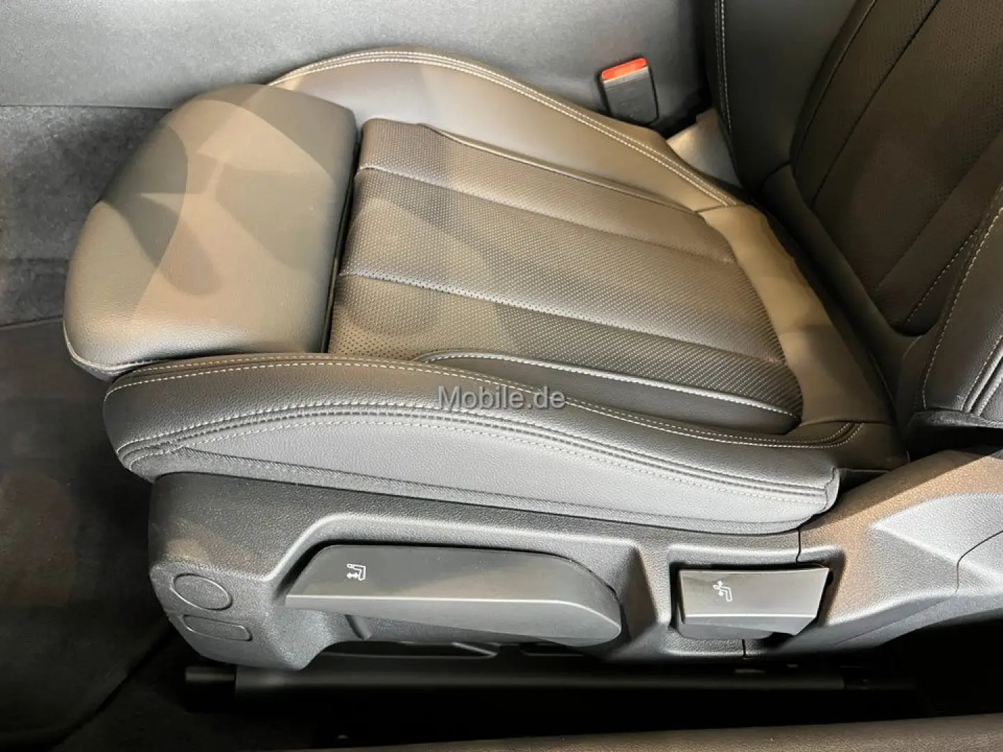 220d Steptronic Coupe Sport Aut. Klimaaut. HIFI