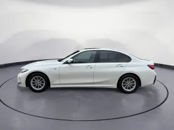 320d M Sport Navi Klima PDC Kamera HiFi AHK Glas