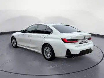 320d M Sport Navi Klima PDC Kamera HiFi AHK Glas
