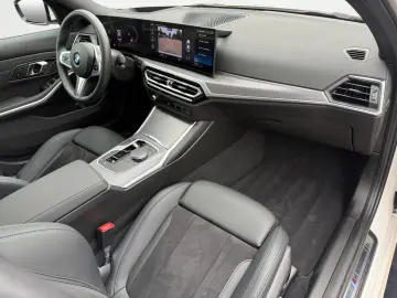 320d M Sport Navi Klima PDC Kamera HiFi AHK Glas