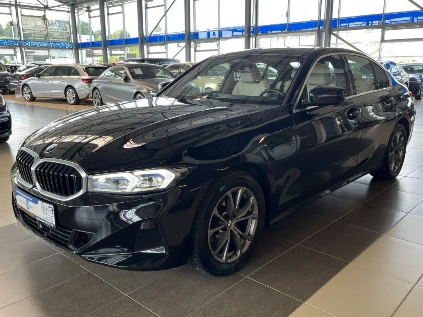 318 i Harman/Kardon 360°Cam LED Leder digCockpit