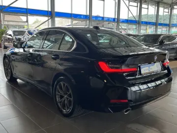 318 i Harman/Kardon 360°Cam LED Leder digCockpit