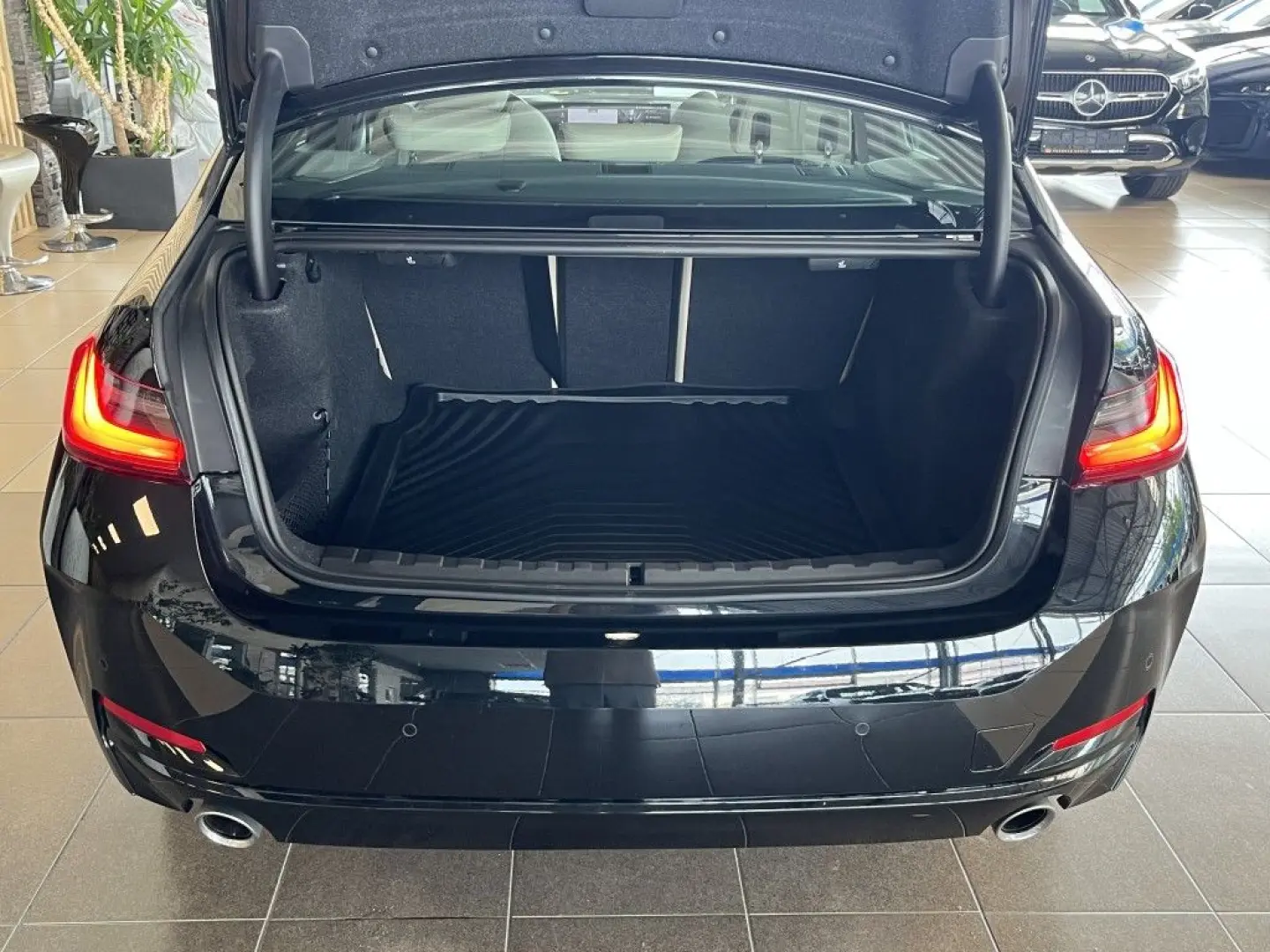 318 i Harman/Kardon 360°Cam LED Leder digCockpit