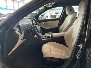 318 i Harman/Kardon 360°Cam LED Leder digCockpit