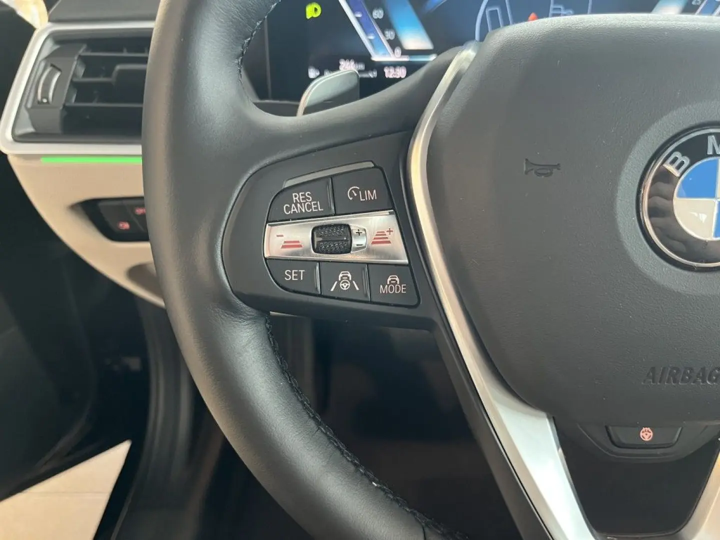 318 i Harman/Kardon 360°Cam LED Leder digCockpit
