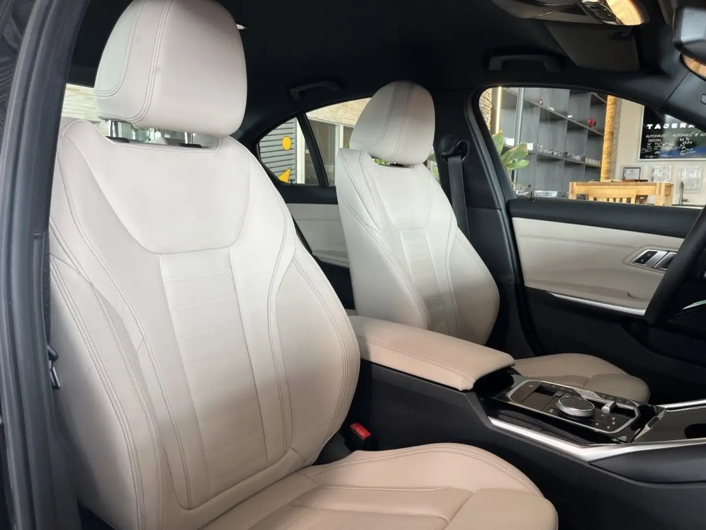 318 i Harman/Kardon 360°Cam LED Leder digCockpit
