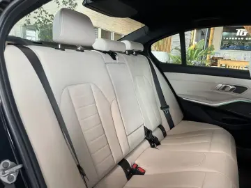 318 i Harman/Kardon 360°Cam LED Leder digCockpit