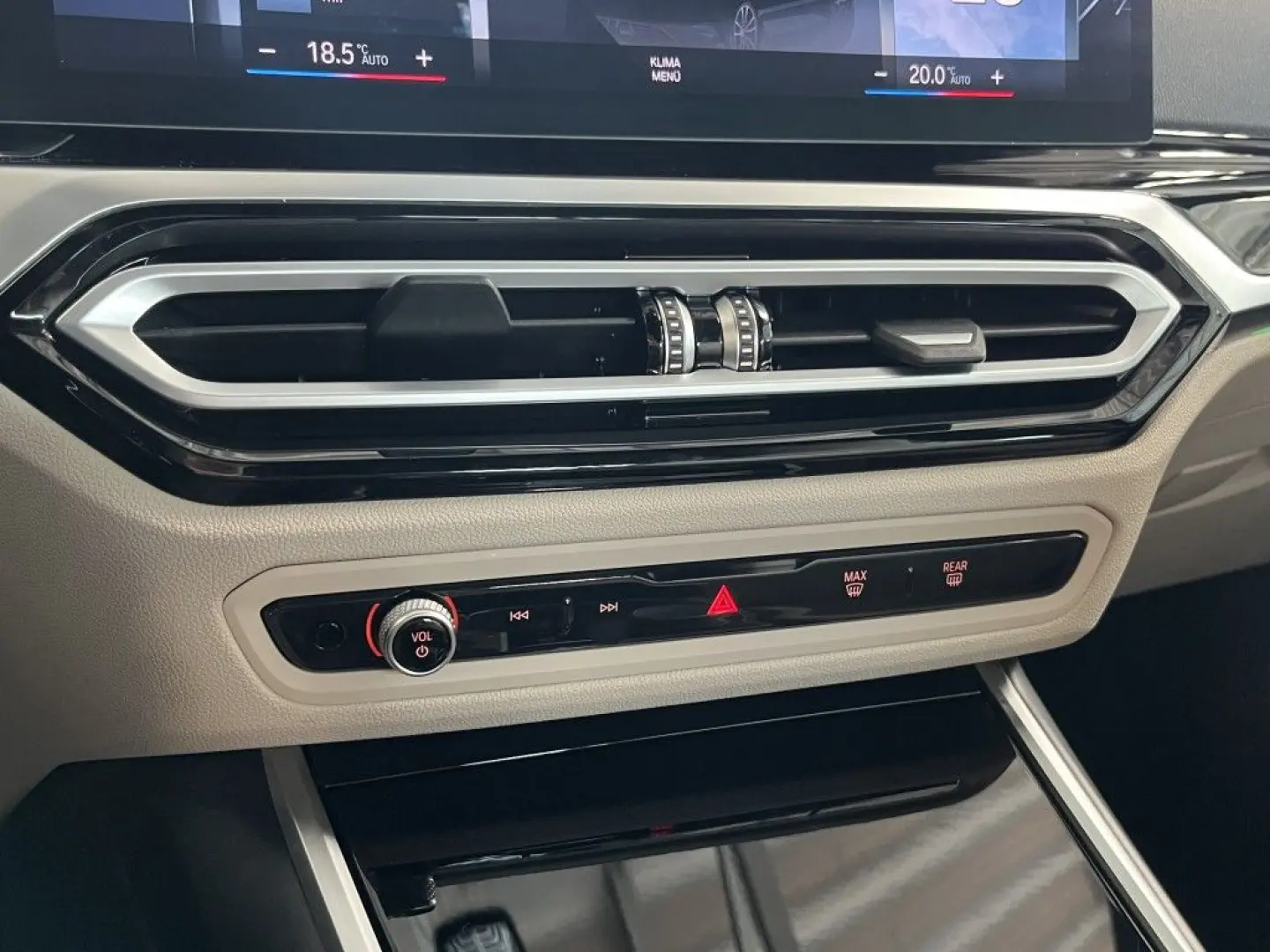 318 i Harman/Kardon 360°Cam LED Leder digCockpit