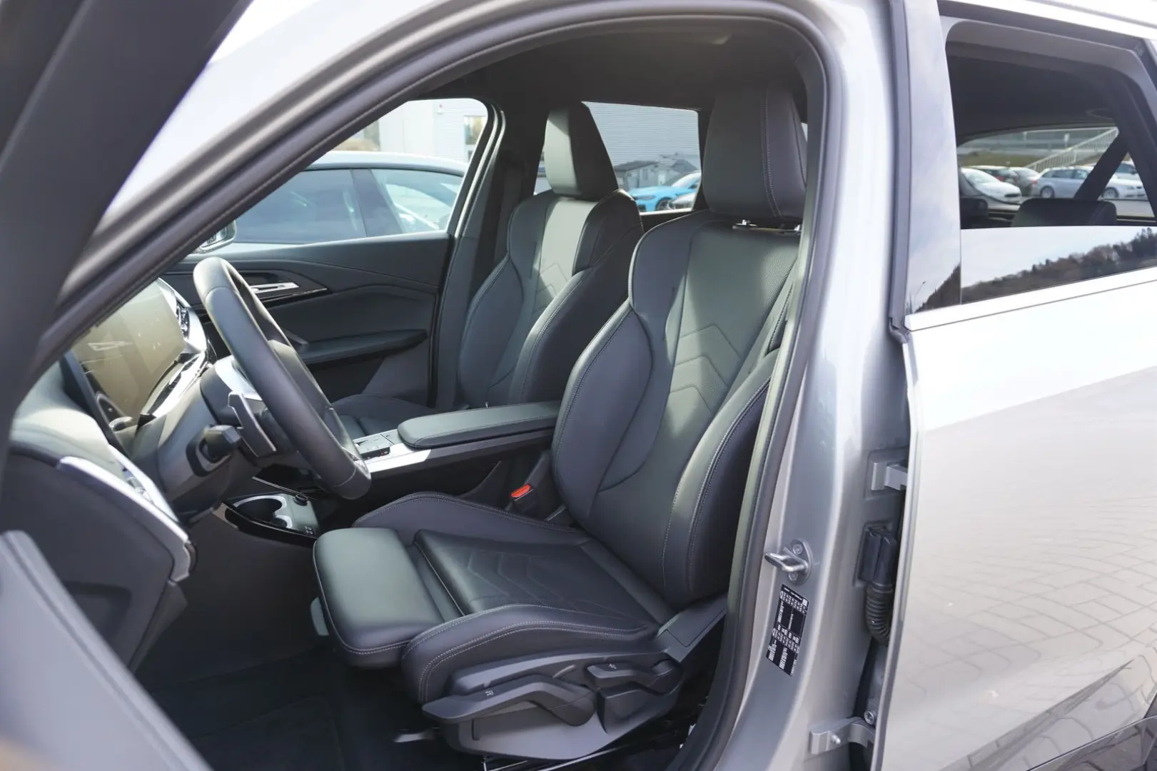 X1 sDrive18i xLine AHK Sportsitze HeadUp Kamera