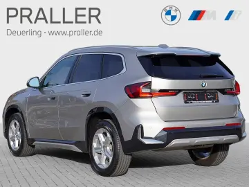 X1 sDrive18i xLine AHK Sportsitze HeadUp Kamera