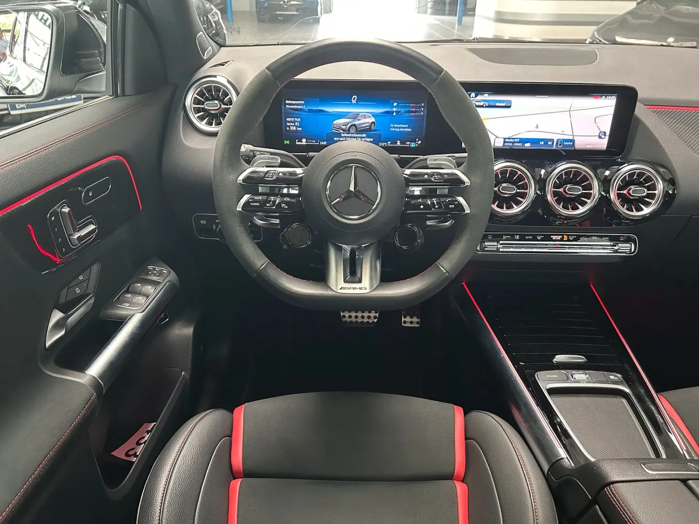 GLA 45 AMG S 4M+ DISTRONIC-AHK-PER.SITZ-PANORAMA